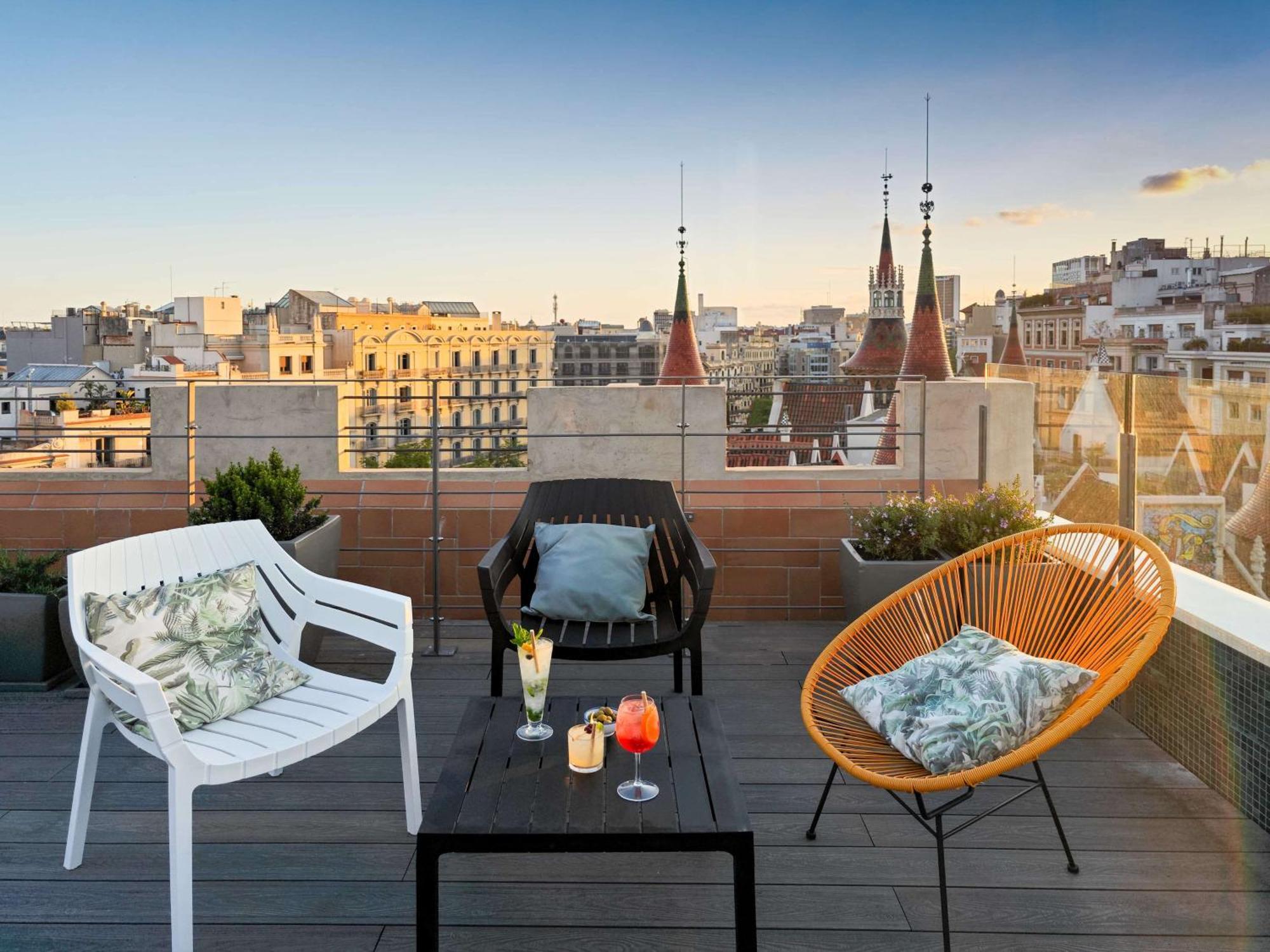Occidental Diagonal 414 — Fotky 2